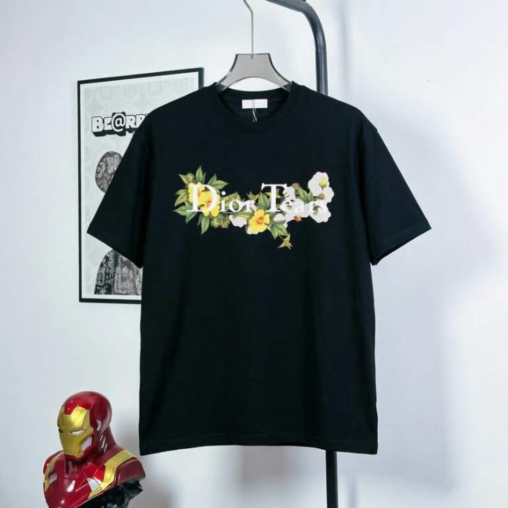 Picture of Dior T Shirts Short _SKUDiorS-XLhgntxMK8115737